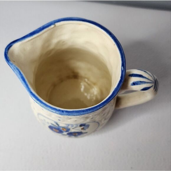 Small Pitcher or Creamer Hand Painted JAPAN Blue Flowers & Dots Embossed - Picture 4 of 7